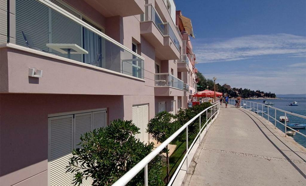 Irene Apartment By The Sea - Privat Parking Rabac Exterior photo